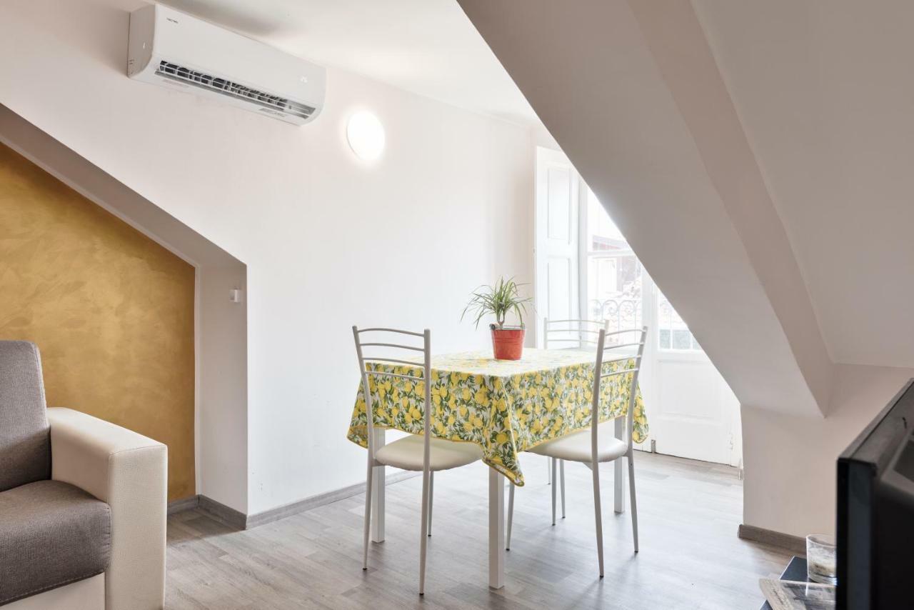 Ferienwohnung Mansarda Station Gioberti Turin Exterior foto